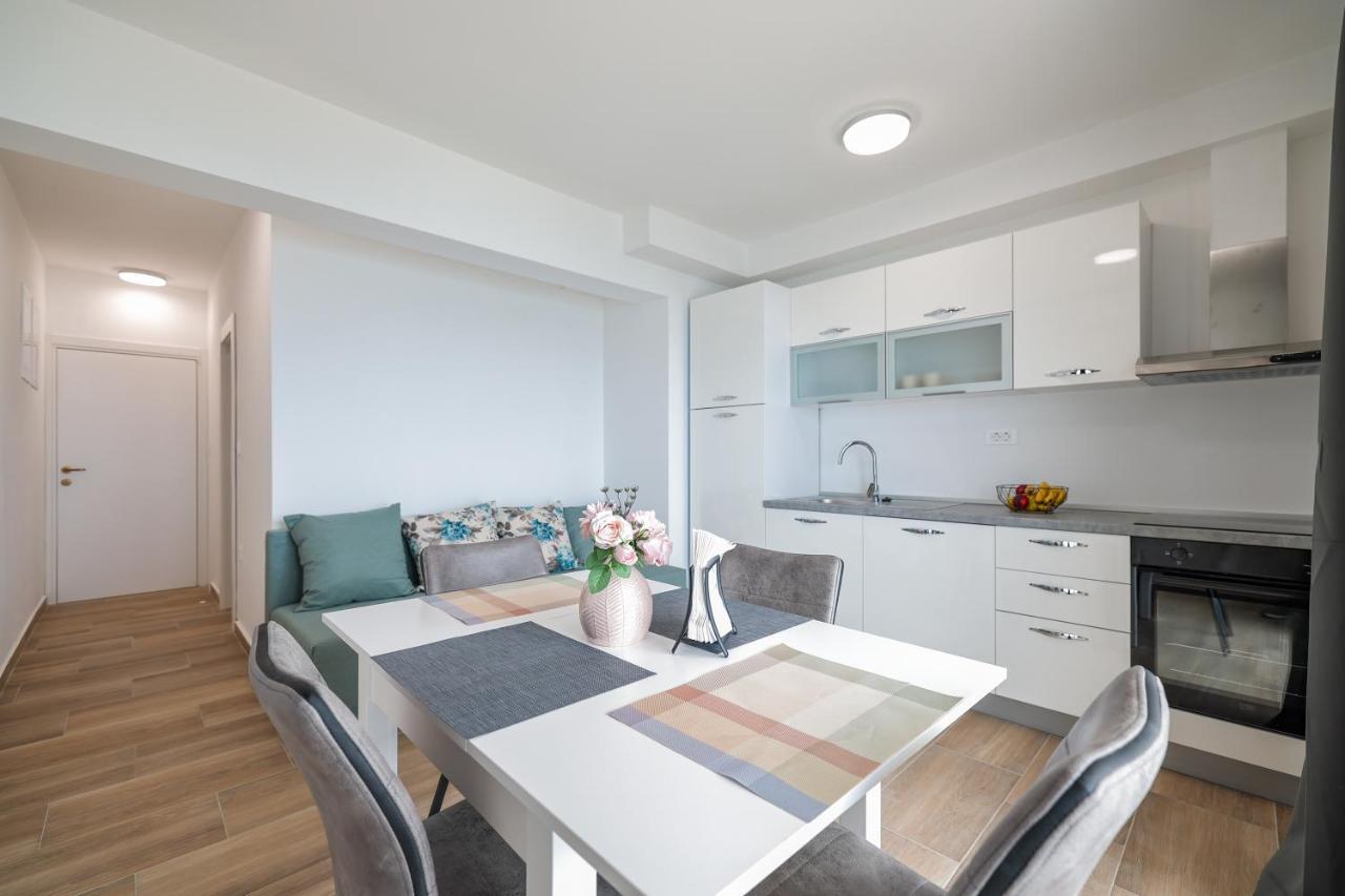 Beachfront Apartments Tic With Seaview Miletici Ngoại thất bức ảnh
