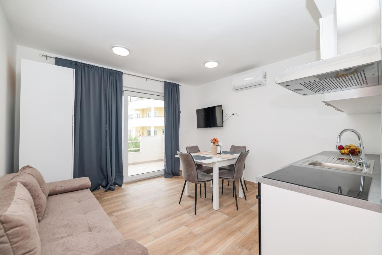 Beachfront Apartments Tic With Seaview Miletici Ngoại thất bức ảnh