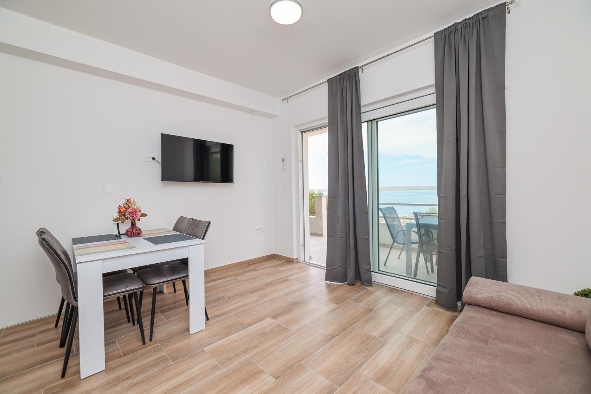 Beachfront Apartments Tic With Seaview Miletici Ngoại thất bức ảnh